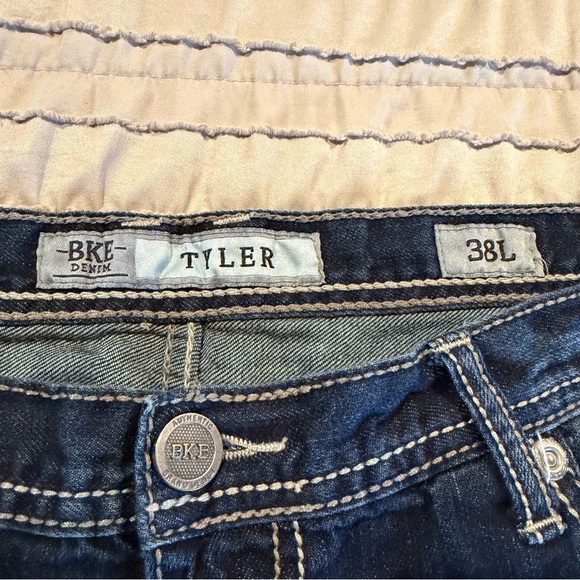 BKE Denim Men’s Tyler Relaxed Fit Bootcut Jeans 38L Long Buckle ABM4258 - Picture 3 of 8